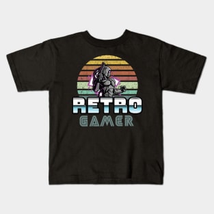 Vintage Retro Gamer Robot Vintage Style PC Sticker Art Kids T-Shirt